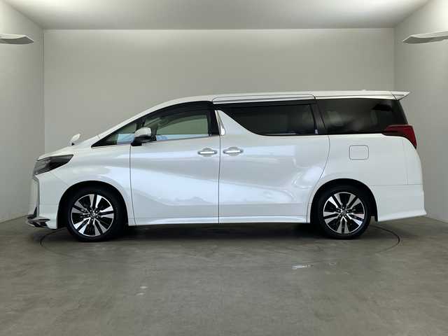 トヨタ アルファード S Cパッケージ 新潟県 2020(令2)年 1.7万km ホワイトパールクリスタルシャイン ディスプレイオーディオ/CD/DVD/Bluetooth/AppleCarPlay/AndroidAuto/フルセグ/USB/バックモニター/トヨタセーフティセンス/衝突被害軽減システム/レーンキープアシスト/レーダークルーズコントロ―ル/フリップダウンモニター/純正ビルトインETC/フロントドライブレコーダー/モデリスタエアロ/サンルーフ/3列シート/オットマン/電動リアゲート/レザーシート/全席パワーシート/前席シートヒーター/前席エアシート/両側パワースライドドア/純正フロアマット/純正LEDヘッドライト/オートライト/オートマチックハイビーム/純正18インチAW夏タイヤ/ABS/横滑り防止機能/前後コーナーセンサー/盗難防止装置/ステアリングヒーター/保証書/取扱説明書/スペアキー