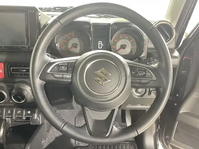 スズキ ジムニー XC 福岡県 2021(令3)年 3.8万km ブルーイッシュブラックパール3 ・社外SDナビ　/（ＡＭ　ＦＭ　ＣＤ　ＤＶＤ　ＳＤ　Ｉｐｏｄ　ＵＳＢ　ＢＴ）　/・バックカメラ　/・ＥＴＣ　/・前後ドラレコ　/・クルコン　/・ワンセグＴＶ　/・背面タイヤ　/・横滑り防止　/・レーンキープ　/・ダウンヒルアシスト　/・衝突軽減/・ヘッドライトウォッシャー/・オートライト/・純正フロアマット/・純正16インチアルミ/・電格ミラー/・バイザー/・取説