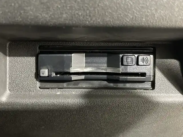 スズキ ジムニー XC 福岡県 2021(令3)年 3.8万km ブルーイッシュブラックパール3 ・社外SDナビ　/（ＡＭ　ＦＭ　ＣＤ　ＤＶＤ　ＳＤ　Ｉｐｏｄ　ＵＳＢ　ＢＴ）　/・バックカメラ　/・ＥＴＣ　/・前後ドラレコ　/・クルコン　/・ワンセグＴＶ　/・背面タイヤ　/・横滑り防止　/・レーンキープ　/・ダウンヒルアシスト　/・衝突軽減/・ヘッドライトウォッシャー/・オートライト/・純正フロアマット/・純正16インチアルミ/・電格ミラー/・バイザー/・取説