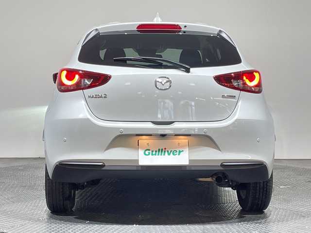 マツダ マツダ２ 15S スマートエディション 愛媛県 2020(令2)年 2.4万km セラミックM 純正ナビ/Bluetooth/フルセグ/USB/全周囲カメラ/衝突被害軽減ブレーキ/レーンキープアシスト/前後コーナーセンサー/LEDヘッドライト/オートマチックハイビーム/オートライト/ブラインドスポットモニター/社外15インチアルミ/ETC/プッシュスタート/アイドリングストップ/ドアバイザー/電動格納ミラー/スペアキー/保証書/取扱説明書