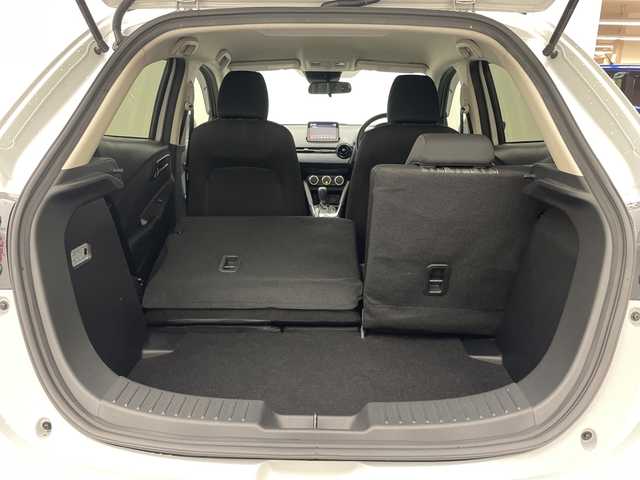 マツダ マツダ２ 15S スマートエディション 愛媛県 2020(令2)年 2.4万km セラミックM 純正ナビ/Bluetooth/フルセグ/USB/全周囲カメラ/衝突被害軽減ブレーキ/レーンキープアシスト/前後コーナーセンサー/LEDヘッドライト/オートマチックハイビーム/オートライト/ブラインドスポットモニター/社外15インチアルミ/ETC/プッシュスタート/アイドリングストップ/ドアバイザー/電動格納ミラー/スペアキー/保証書/取扱説明書