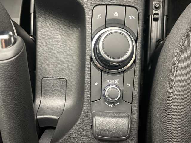 マツダ マツダ２ 15S スマートエディション 愛媛県 2020(令2)年 2.4万km セラミックM 純正ナビ/Bluetooth/フルセグ/USB/全周囲カメラ/衝突被害軽減ブレーキ/レーンキープアシスト/前後コーナーセンサー/LEDヘッドライト/オートマチックハイビーム/オートライト/ブラインドスポットモニター/社外15インチアルミ/ETC/プッシュスタート/アイドリングストップ/ドアバイザー/電動格納ミラー/スペアキー/保証書/取扱説明書