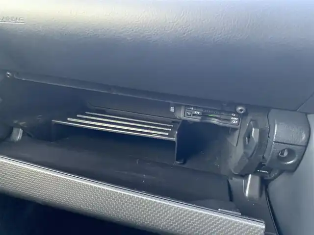 レクサス ＩＳ 300h Fスポーツ 大分県 2014(平26)年 9.5万km スターライトブラックガラスフレーク ・純正ナビ/・フルセグ/・バックカメラ/・純正ビルトインETC2.0/・ステアリングスイッチ/・ブルーレイ視聴可/・プリクラッシュセーフティ/・レーンキープアシスト/・アダプティブクルーズコントロール/・オートライト＆オートハイビーム/・クリアランスソナー/・パドルシフト/・社外前方ドライブレコーダー