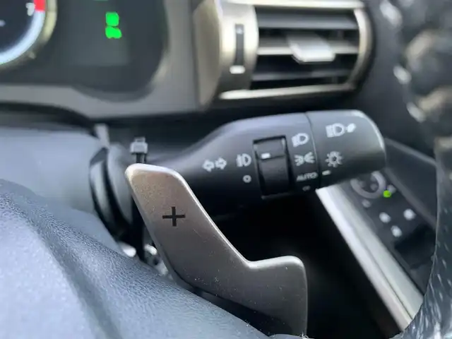 レクサス ＩＳ 300h Fスポーツ 大分県 2014(平26)年 9.5万km スターライトブラックガラスフレーク ・純正ナビ/・フルセグ/・バックカメラ/・純正ビルトインETC2.0/・ステアリングスイッチ/・ブルーレイ視聴可/・プリクラッシュセーフティ/・レーンキープアシスト/・アダプティブクルーズコントロール/・オートライト＆オートハイビーム/・クリアランスソナー/・パドルシフト/・社外前方ドライブレコーダー