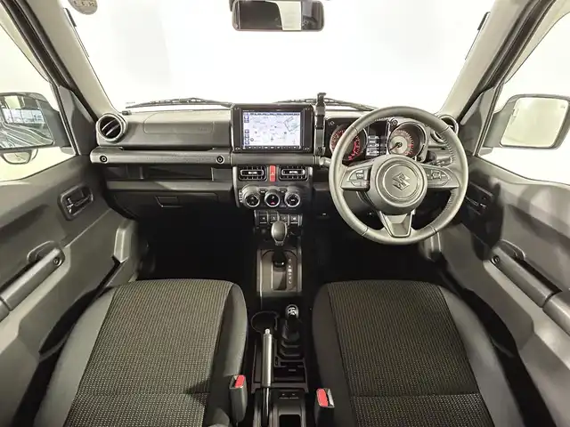 スズキ ジムニー XC 佐賀県 2023(令5)年 0.6万km ジャングルグリーン 純正8インチディーラーオプションナビ/バックカメラ/フルセグテレビTVキット付き/CD/DVD/SD/BT/USB/FM.AM/ナビ連動前後ドライブレコーダー/ETC/パートタイム4WD/ダウンヒルアシストコントロール/スズキレーダーブレーキサポートシステム/レーンキープアシスト/クルーズコントロール/オートハイビーム/オートライト/プッシュスタート/保証書/取扱説明書