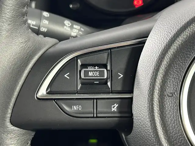 スズキ ジムニー XC 佐賀県 2023(令5)年 0.6万km ジャングルグリーン 純正8インチディーラーオプションナビ/バックカメラ/フルセグテレビTVキット付き/CD/DVD/SD/BT/USB/FM.AM/ナビ連動前後ドライブレコーダー/ETC/パートタイム4WD/ダウンヒルアシストコントロール/スズキレーダーブレーキサポートシステム/レーンキープアシスト/クルーズコントロール/オートハイビーム/オートライト/プッシュスタート/保証書/取扱説明書