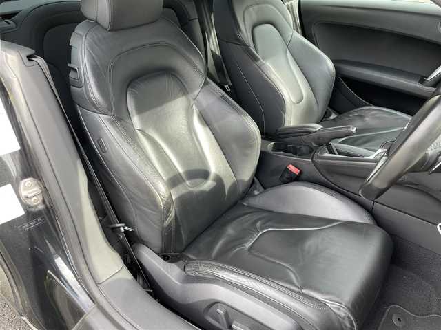 アウディ ＴＴクーペ 2．0 TFSI 東京都 2008(平20)年 7.5万km ファントムブラックパールエフェクト 社外HDDナビゲーション/Bluetooth接続/バックカメラ/スペアキー/純正フロアマット/レザーシート/ABS/横滑り防止機能/オートライト/タイヤ（レグノ）