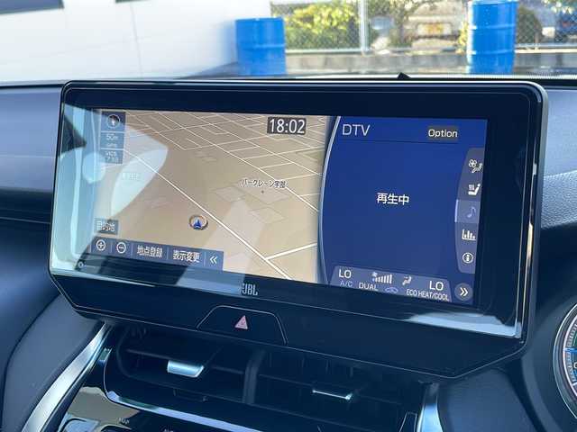 トヨタ ハリアー ハイブリッド Z レザーパッケージ 山口県 2020(令2)年 6.7万km プレシャスブラックパール 純正12.3インチディスプレイオーディオ/・ナビキット/・Bluetooth接続/・フルセグTV/・パノラミックビューモニター/・JBLサウンド/ビルトインETC/Toyota Safety Sense/・プリクラッシュセーフティ/・レーントレーシングアシスト/・アダプティブハイビームシステム/・オートマチックハイビーム/・ロードサインアシスト/・レーダークルーズコントロール/・先行車発進告知機能/・ブラインドスポットモニター/デジタルインナーミラー/USB入力端子/ヘッドアップディスプレイ/ステアリングヒーター/レザーシート/パワーシートD席/N席/シートヒーター/エアシート/パワーバックドア/純正フロアマット/純正19インチアルミホイール/純正LEDヘッドライト/取扱説明書/保証書