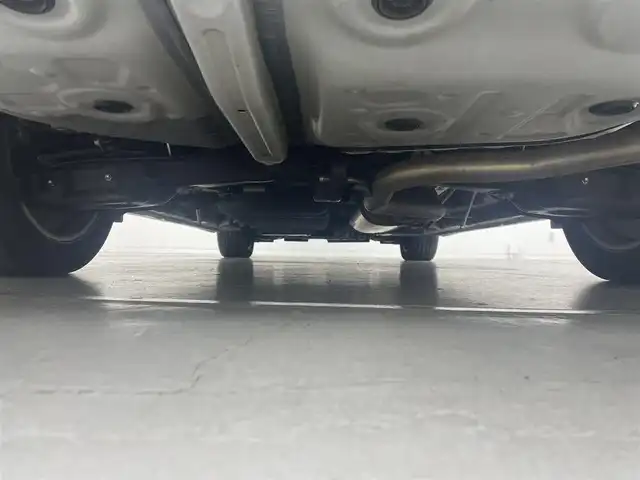 トヨタ アルファード S タイプゴールド 茨城県 2020(令2)年 5.6万km ホワイトパールクリスタルシャイン 純正ディスプレイオーディオ/・AM/FM/CD/DVD/Bluetooth/・フルセグテレビ/フリップダウンモニター/バックカメラ/ビルトインETC2.0/ドライブレコーダー/レーダークルーズコントロール/衝突軽減ブレーキ/レーンキープアシスト/横滑り防止装置/盗難防止装置/電動パーキングブレーキ/両側パワースライド/前後コーナーセンサー/LEDヘッドライト/オートマチックハイビーム/オートライト/ダブルオートエアコン/プッシュスタートボタン/ステアリングリモコン/革巻きステアリング/純正18インチアルミホイール/12V充電器/USBジャック/純正フロアマット/ドアバイザー/保証書