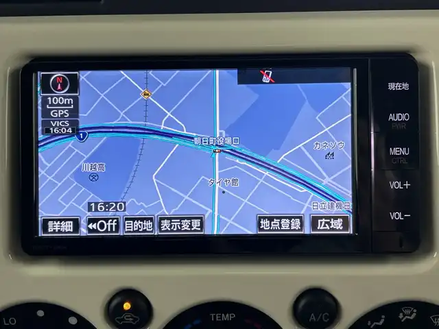 トヨタ ＦＪクルーザー 三重県 2014(平26)年 5.3万km ホワイト /純正ナビ//フルセグ/CD/Bluetooth//バックカメラ//ETC//ステアリングスイッチ//ＯＰサイドステップ//コーナーセンサー//リモコンキー//ライトレベライザー//フロアマット
