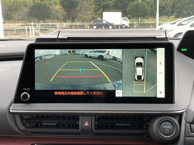 トヨタ プリウス Z 佐賀県 2025(令7)年 0.9万km グレー ワンオーナー/純正12.3インチディスプレイオーディオ/パノラマミックビューモニター/プリクラッシュセーフティ/レーンディパーチャーアラート/オートハイビーム/アダプティブクルーズコントロール/クリアランスソナー/ブラインドスポットモニター/リアクロストラフィックアラート/電動パーキングブレーキ/オートブレーキホールド/パーキングアシスト/デジタルインナーミラー/置くだけ充電/レザーシート/パワーシート/シートヒーター/エアシート/ステアリングヒーター/ステアリングリモコン/パワートランク/ETC2.0/プッシュスタート/スマートキー/LEDヘッドライト/社外アルミホイール/アッシュグレー（1M2)