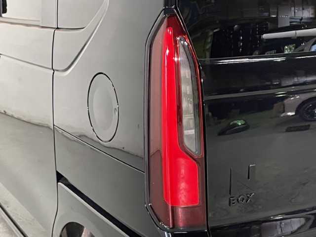 ホンダ Ｎ ＢＯＸ 道央・札幌 2024(令6)年 0.5万km クリスタルブラックパール AIS検査済み/【2502023902】/純正LEDヘッドライト/オートライト/オートマチックハイビーム/片側パワースライドドア/ディスプレイオーディオ/ドライブレコーダー/USB入力端子/ETC/コーナーセンサー/バックカメラ/フロントカメラ/アクセル踏み間違い防止装置/レーンキープアシスト/衝突被害軽減ブレーキ/15インチAW　エクストリームJ XJ07（社外）/TOYOオープンカントリーR/T　165/65-15（新品）（社外）/1インチリフトアップキット（社外）/ダムド　Angieフェイスチェンジキット（社外）/社外パーツ取付済