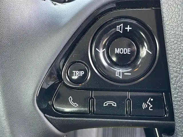 トヨタ プリウス S 群馬県 2019(令1)年 3.5万km ホワイトパールクリスタルシャイン モデリスタエアロ　/純正ナビ　/フルセグ・Ｂｌｕｅｔｏｏｔｈ　/バックカメラ　/ドライブレコーダー　/衝突軽減ブレーキ　/コーナーセンサー　/レーンアシスト　/アダプティブクルーズコントロール　/純正フロアマット