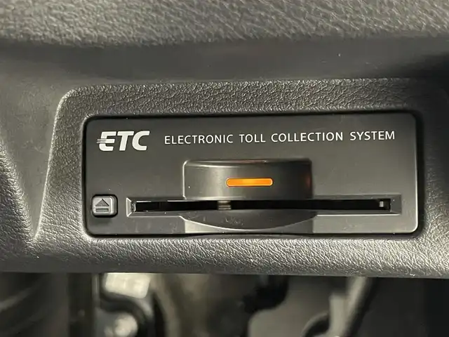 日産 スカイライン ハイブリッド 350GT Type P 茨城県 2014(平26)年 5.2万km クリスタルホワイトパール 純正ナビ/全方位カメラ/フルセグ/衝突被害軽減ブレーキ/車線逸脱抑制装置/レーダークルーズコントロール/オートマチックハイビーム/ソナー/BSI/ETC/黒革シート/シートヒーター/純正17インチAW/LEDヘッドライト/スマートキー