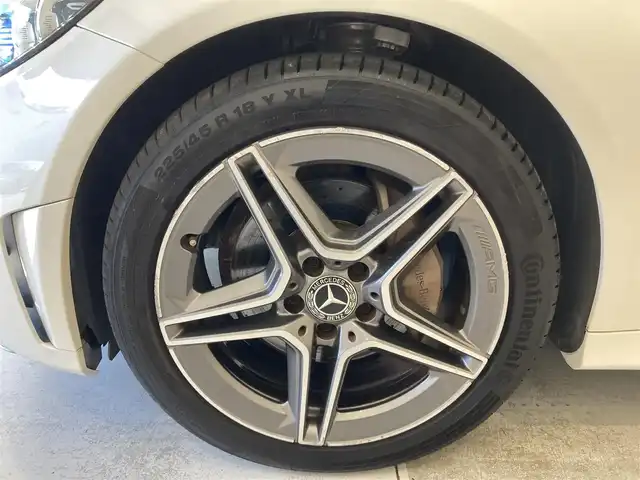 メルセデス・ベンツ Ｃ２００ アバンギャルド AMGライン 熊本県 2019(平31)年 2.8万km ダイヤモンドホワイト 純正ナビ/バックカメラ/ブラインドスポットモニター/ETC2.0/アダプティブクルーズコントロール/純正18インチアルミホイール/LEDヘッドライト/フルセグTV/シートヒーター/スマートキー/プッシュスタート