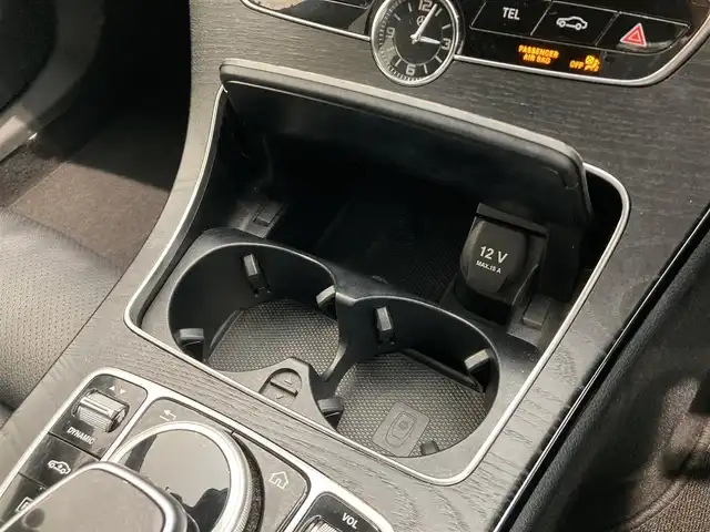 メルセデス・ベンツ Ｃ２００ アバンギャルド AMGライン 熊本県 2019(平31)年 2.8万km ダイヤモンドホワイト 純正ナビ/バックカメラ/ブラインドスポットモニター/ETC2.0/アダプティブクルーズコントロール/純正18インチアルミホイール/LEDヘッドライト/フルセグTV/シートヒーター/スマートキー/プッシュスタート