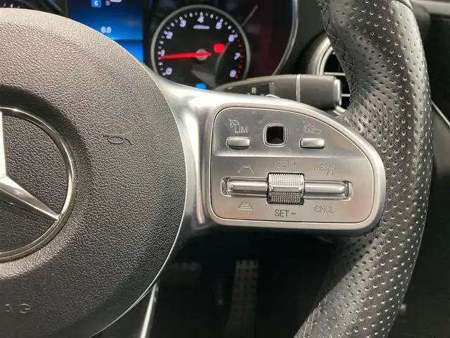 メルセデス・ベンツ Ｃ２００ アバンギャルド AMGライン 熊本県 2019(平31)年 2.8万km ダイヤモンドホワイト 純正ナビ/バックカメラ/ブラインドスポットモニター/ETC2.0/アダプティブクルーズコントロール/純正18インチアルミホイール/LEDヘッドライト/フルセグTV/シートヒーター/スマートキー/プッシュスタート