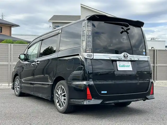 トヨタ ヴォクシー ZS 千葉県 2015(平27)年 6.7万km ブラック 純正ナビ/(AM/FM/BT/CD)/フルセグTV/バックカメラ/両側パワースライド/横滑り防止装置/ビルトインETC/プッシュスタート/スペアキー×1/LEDオートライト/純正16インチアルミホイール