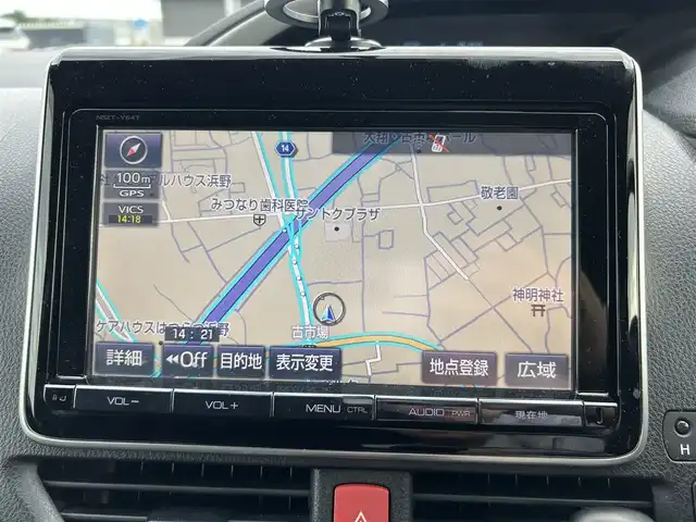 トヨタ ヴォクシー ZS 千葉県 2015(平27)年 6.7万km ブラック 純正ナビ/(AM/FM/BT/CD)/フルセグTV/バックカメラ/両側パワースライド/横滑り防止装置/ビルトインETC/プッシュスタート/スペアキー×1/LEDオートライト/純正16インチアルミホイール