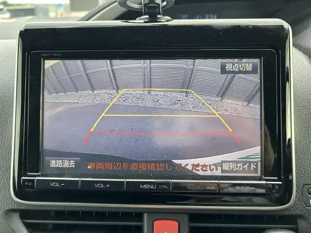 トヨタ ヴォクシー ZS 千葉県 2015(平27)年 6.7万km ブラック 純正ナビ/(AM/FM/BT/CD)/フルセグTV/バックカメラ/両側パワースライド/横滑り防止装置/ビルトインETC/プッシュスタート/スペアキー×1/LEDオートライト/純正16インチアルミホイール