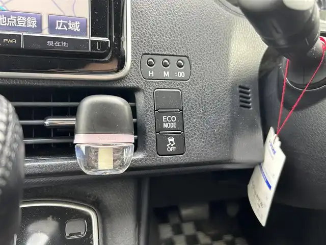 トヨタ ヴォクシー ZS 千葉県 2015(平27)年 6.7万km ブラック 純正ナビ/(AM/FM/BT/CD)/フルセグTV/バックカメラ/両側パワースライド/横滑り防止装置/ビルトインETC/プッシュスタート/スペアキー×1/LEDオートライト/純正16インチアルミホイール