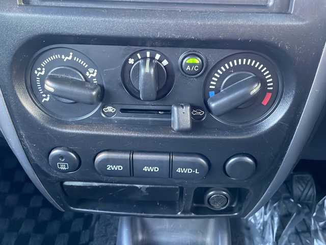 スズキ ジムニー XG 道東・釧路十勝 2016(平28)年 9.3万km ノクターンブルーパール 4WD/社外オーディオ/AM/FM　/ＣＤ再生/横滑り防止装置　/リモコンキー　/純正１６インチアルミホイール　/社外フロアマット