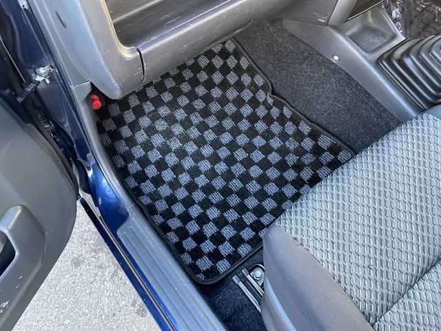 スズキ ジムニー XG 道東・釧路十勝 2016(平28)年 9.3万km ノクターンブルーパール 4WD/社外オーディオ/AM/FM　/ＣＤ再生/横滑り防止装置　/リモコンキー　/純正１６インチアルミホイール　/社外フロアマット