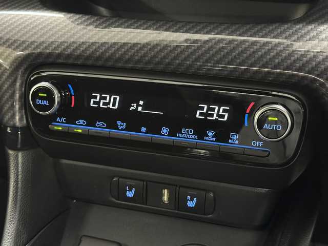トヨタ ＧＲヤリス RZ ハイパフォーマンス 三重県 2020(令2)年 3万km スーパーホワイトⅡ プレミアムガソリン・ターボ/4WD/6F（iMT：オートブリッピング機能付）/純正 8インチディスプレイオーディオ＋ナビ/（AM/FM/USB/iPod/Bluetooth/Miracast/CarPlay/AndroidAuto）/バックガイドモニター/JBLプレミアムサウンドシステム/ビルトイン ETC2.0/【OP】予防安全パッケージ*1/●【OP】Toyota Safety Sense/-プリクラッシュセーフティ/●レーントレーシングアシスト/●レーダークルコン/●オートハイビーム/●ロードサインアシスト/・パーキングサポートブレーキ（前後静止物・後方接近車両）/・先行車発進告知機能/・セカンダリーコリジョンブレーキ/・ブラインドスポットモニター/・トラクションコントロール/装備/・【OP】カラーヘッドアップディスプレイ*1/・【OP】オートワイパー（雨滴感知式）*1/・【OP】シートヒーター*2/・【OP】ステアリングヒーター*2/・左右独立オートエアコン/・ステアリングスイッチ/・3灯式LEDヘッドランプ＆LEDフロントフォグライト/・オートワイパー（雨滴感知式）*1/・冷却スプレー機能付空冷インタークーラー/・スマートキーx2/・保/取/ナビ取/*1.*2はそれぞれセットでメーカーOP