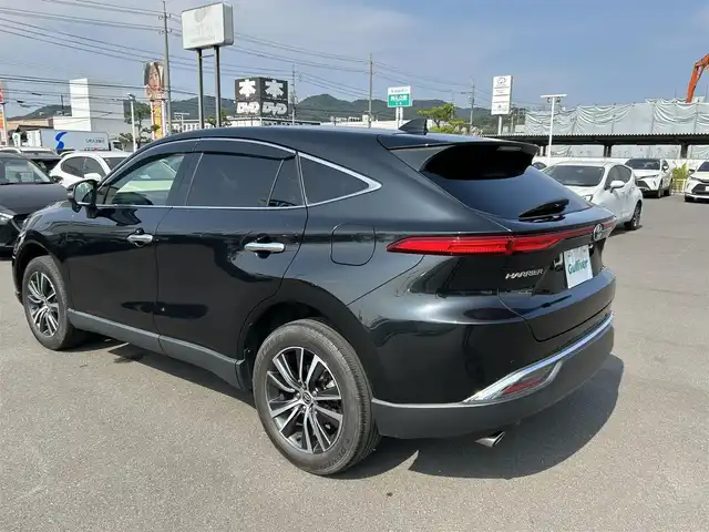 トヨタ ハリアー ハイブリッド G 岡山県 2021(令3)年 7.7万km プレシャスブラックパール 登録時走行距離76314km/純正8インチナビ(AM.FM.BT)/バックカメラ/ETC/ドライブレコーダー/クリアランスソナー/衝突軽減ブレーキ/レーダークルーズコントロール/レーンキープアシスト/電動リアゲート/オートマチックハイビーム/アイドリングストップ/フルフラットシート/18インチ純正AW/純正フロアマット/MTモード付AT/社外AW(スタッドレス)あり
