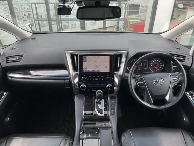 トヨタ アルファード S Cパッケージ 千葉県 2021(令3)年 3.4万km ホワイトパールクリスタルシャイン モデリスタエアロ/サンルーフ/純正9インチナビ/(フルセグTV/BT/CD/DVD/FM/AM)/バックカメラ/前後ドライブレコーダー/純正フリップダウンモニター/衝突被害軽減システム/車線逸脱警報/クルーズコントロール/レザーシート/両側パワースライドドア/横滑り防止装置/ビルトインETC2.0/アイドリングストップ/LEDヘッドライト/フォグランプ/オートライト/ウィンカーミラー/電動格納ミラー/純正18インチAW/シートヒーター/エアシート/シートリフター/ステアリングヒーター/プッシュスタート/スマートキー/フロアマット/ドアバイザー/スペアキー/取扱説明書/保証書