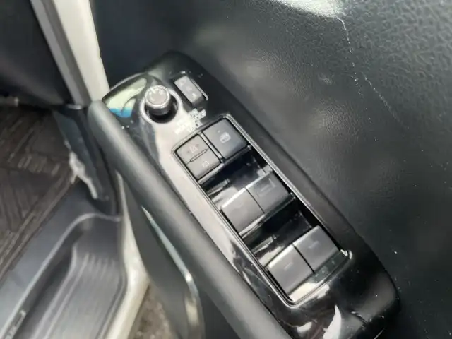 トヨタ アルファード S Cパッケージ 千葉県 2021(令3)年 3.4万km ホワイトパールクリスタルシャイン モデリスタエアロ/サンルーフ/純正9インチナビ/(フルセグTV/BT/CD/DVD/FM/AM)/バックカメラ/前後ドライブレコーダー/純正フリップダウンモニター/衝突被害軽減システム/車線逸脱警報/クルーズコントロール/レザーシート/両側パワースライドドア/横滑り防止装置/ビルトインETC2.0/アイドリングストップ/LEDヘッドライト/フォグランプ/オートライト/ウィンカーミラー/電動格納ミラー/純正18インチAW/シートヒーター/エアシート/シートリフター/ステアリングヒーター/プッシュスタート/スマートキー/フロアマット/ドアバイザー/スペアキー/取扱説明書/保証書