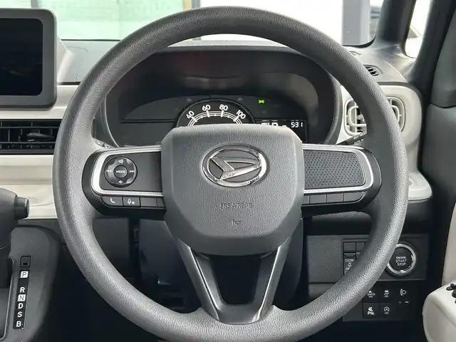 ダイハツ ムーヴ キャンバス ストライプス X 香川県 2025(令7)年 0.4万km シャイニングホワイトパール/レーザーブルークリスタルシャイン スマートアシスト/・衝突被害軽減ブレーキ機能/・前後誤発進抑制機能/・オートハイビーム/・ふらつき警報/両側パワースライドドア/前後コーナーセンサー/盗難防止装置/アイドリングストップ/ステアリングリモコン/パワーステアリング/パワーウィンドウ/プッシュスタート/スマートキー