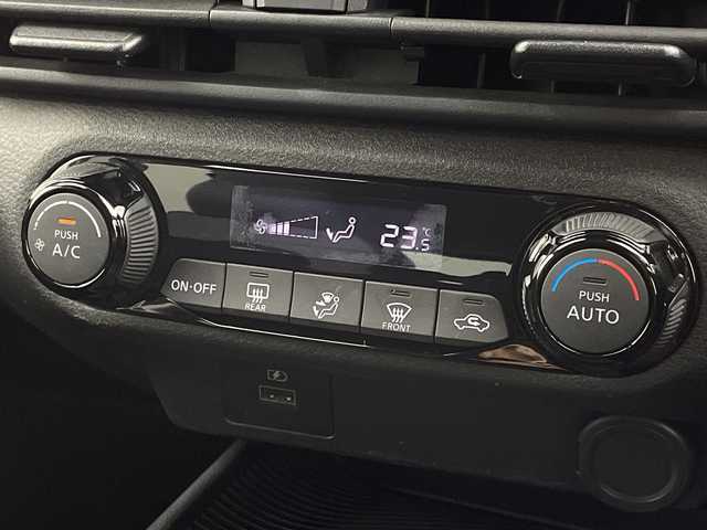 日産 ノート S 岐阜県 2021(令3)年 6.1万km ダークメタルグレー 社外SDナビ/フルセグ/BT/USB/DVD/アラウンドビューモニター/デジタルインナーミラー/社外ETC/車線逸脱警報/車線逸脱防止支援/後側方車両検知警報/後側衝突防止支援/エマージェンシーブレーキ/速度標識表示/標識検知支援/クリアランスソナー/社外フロアマット/プッシュスタート/オートライト/ハイビームアシスト