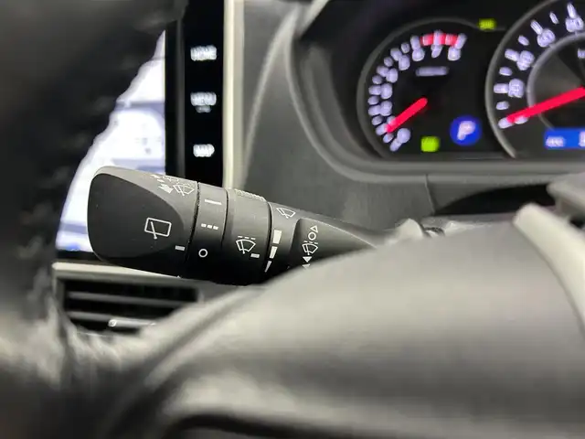 トヨタ ヴォクシー ZS 煌Ⅲ 千葉県 2020(令2)年 4万km ブラック ワンオーナー/禁煙車/両側電動ドア/トヨタセーフティセンス/・プリクラッシュセーフティブレーキ/・クリアランスソナー/・クルーズコントロール/・レーンディパーチャーアラート/純正フリップダウンモニター/純正10インチメモリナビ/・型番：NSZN－Z68T/・CD/DVD/Bluetooth/フルセグTV/・純正フリップダウンモニター/・バックカメラ/・ビルトイン2.0ETC/革巻きステアリング/・ステアリングスイッチ/MT付きAT/左右独立エアコン/純正フロアマット/純正16インチAW/純正ドアバイザー/オートライト/・オートマチックハイビーム/・LEDヘッドライト/・LEDフォグランプ