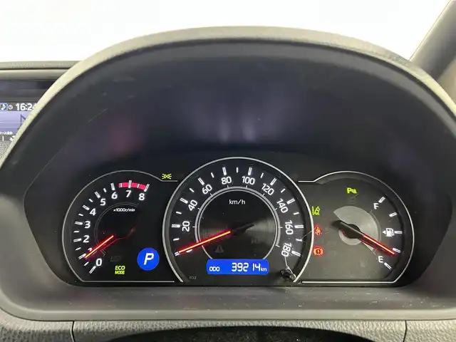 トヨタ ヴォクシー ZS 煌Ⅲ 千葉県 2020(令2)年 4万km ブラック ワンオーナー/禁煙車/両側電動ドア/トヨタセーフティセンス/・プリクラッシュセーフティブレーキ/・クリアランスソナー/・クルーズコントロール/・レーンディパーチャーアラート/純正フリップダウンモニター/純正10インチメモリナビ/・型番：NSZN－Z68T/・CD/DVD/Bluetooth/フルセグTV/・純正フリップダウンモニター/・バックカメラ/・ビルトイン2.0ETC/革巻きステアリング/・ステアリングスイッチ/MT付きAT/左右独立エアコン/純正フロアマット/純正16インチAW/純正ドアバイザー/オートライト/・オートマチックハイビーム/・LEDヘッドライト/・LEDフォグランプ