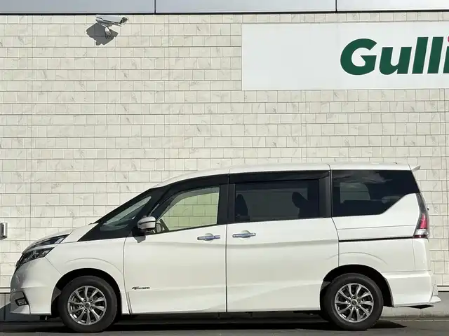 日産 セレナ ハイウェイスター Vセレクション 岩手県 2017(平29)年 5.6万km ブリリアントホワイトパール 禁煙車/４WD/寒冷地仕様/純正フリップダウンモニター/全方位カメラ/ミラーヒーター/両側パワースライドドア/ハンズフリースライドドア/純正ナビ/→フルセグTV/Bluetooth/CD/DVD/FM/AM/バックカメラ/ステアリングスイッチ/TVキャンセラー/衝突軽減ブレーキ/レーンキープアシスト/クルーズコントロール/パーキングアシスト/横滑り防止装置/LEDヘッドライト/フォグライト/〇プッシュスタート/〇電動格納ミラー/〇ウィンカーミラー/〇シガーソケット/〇USBポート/〇スマートキー/〇ドアバイザー/〇フロアマット/純正ドライブレコーダー/ビルトインETC