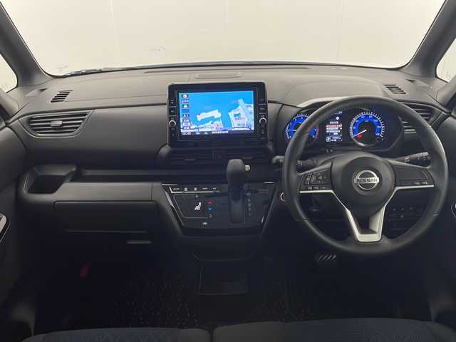 日産 ルークス ハイウェイスター Gターボ 宮崎県 2021(令3)年 2万km ホワイトパール 純正ナビ(MM321D-L)/CD/DVD/AM/FM/SD/BT/スマートキー　スペア1本/エマージェンシーブレーキ/車線逸脱警報/先行車発進お知らせ/アラウンドビューモニター/両側パワースライドドア/電動格納ミラー/ステアリングスイッチ/アイドリングストップ/コーナーセンサー/ドライブレコーダー/サーキュレーター/サイドバイザー/フロアマット