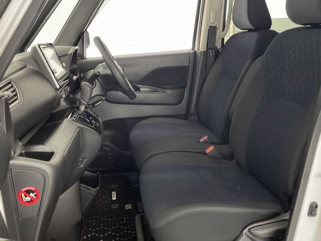 日産 ルークス ハイウェイスター Gターボ 宮崎県 2021(令3)年 2万km ホワイトパール 純正ナビ(MM321D-L)/CD/DVD/AM/FM/SD/BT/スマートキー　スペア1本/エマージェンシーブレーキ/車線逸脱警報/先行車発進お知らせ/アラウンドビューモニター/両側パワースライドドア/電動格納ミラー/ステアリングスイッチ/アイドリングストップ/コーナーセンサー/ドライブレコーダー/サーキュレーター/サイドバイザー/フロアマット