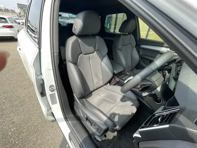 アウディ アウディ Ｑ５ 石川県 2021(令3)年 3万km 白 4WD/衝突軽減ブレーキ/サイドアシスト/クリアランスソナー/純正メモリーナビ/全方位カメラ/フルセグTV/AppleCarPlay/バーチャルコックピット/ACC/ブラインドスポットモニター/電動格納ミラー/電動リアゲート/電動シート/シートヒーター/LEDヘッドライト