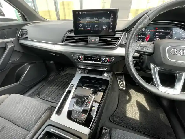 アウディ アウディ Ｑ５ 石川県 2021(令3)年 3万km 白 4WD/衝突軽減ブレーキ/サイドアシスト/クリアランスソナー/純正メモリーナビ/全方位カメラ/フルセグTV/AppleCarPlay/バーチャルコックピット/ACC/ブラインドスポットモニター/電動格納ミラー/電動リアゲート/電動シート/シートヒーター/LEDヘッドライト