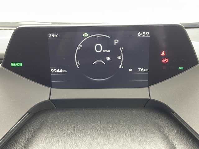 トヨタ プリウス U 兵庫県 2024(令6)年 1万km グレー ・純正8インチディスプレイオーディオ/・Bluetooth/USB/フルセグテレビ/・バックカメラ/・ビルドインETC2.0/・レーダークルーズコントロール/・プリクラッシュセーフティ/・レーンキープアシスト/・オートマチックハイビーム/・セーフティーセンス/・前後ドライブレコーダー/・純正フロアマット/・純正17インチアルミホイール/・横滑り防止装置/・前後コーナーセンサー/・盗難防止装置/・オートライト/・LEDヘッドライト/・W＋サイドエアバッグ/・カーテンエアバッグ/・革巻きステアリング/・ステアリングスイッチ/・AACエアコン/・100V充電/・スマートキー/・電動パーキングブレーキ/・オートブレーキホールド/・色番号1M2