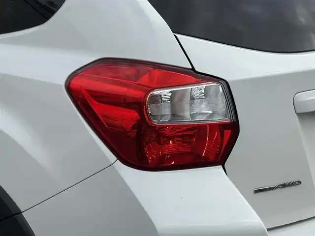 スバル インプレッサ ＸＶ 2．0i アイサイト プラウドED 岩手県 2015(平27)年 5.8万km クリスタルホワイトP 禁煙車/4WD/アイサイトver.3/追従型クルーズコントロール/社外ナビ/→フルセグTV/Bluetooth/CD/DVD/FM/AM/バックカメラ/横滑り防止装置/レーンキープアシスト/衝突軽減システム/後退時ブレーキアシスト/誤発進抑制機能/オートライト/フォグライト/〇プッシュスタート/〇パドルシフト/〇電動格納ミラー/〇ウィンカーミラー/〇シガーソケット/〇USBポート/スペアキー/ETC