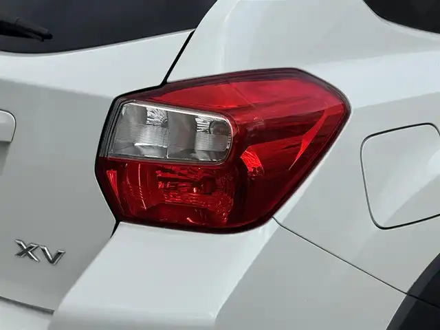 スバル インプレッサ ＸＶ 2．0i アイサイト プラウドED 岩手県 2015(平27)年 5.8万km クリスタルホワイトP 禁煙車/4WD/アイサイトver.3/追従型クルーズコントロール/社外ナビ/→フルセグTV/Bluetooth/CD/DVD/FM/AM/バックカメラ/横滑り防止装置/レーンキープアシスト/衝突軽減システム/後退時ブレーキアシスト/誤発進抑制機能/オートライト/フォグライト/〇プッシュスタート/〇パドルシフト/〇電動格納ミラー/〇ウィンカーミラー/〇シガーソケット/〇USBポート/スペアキー/ETC