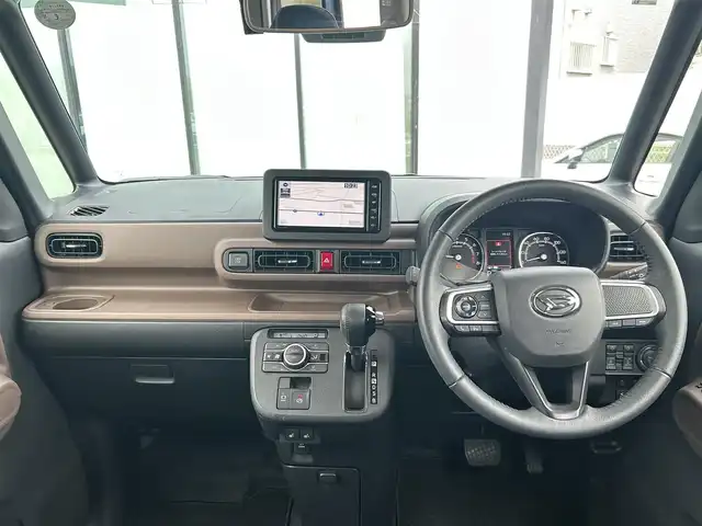 ダイハツ ムーヴ キャンバス セオリー G 香川県 2024(令6)年 0.7万km レーザーブルークリスタルシャイン 社外7インチSDナビ/→フルセグ/CD/DVD/Bluetooth/バックカメラ/スマートアシスト/・衝突警報/衝突回避支援ブレーキ/・ブレーキ制御付誤発進抑制機能/・車線逸脱警報/抑制機能/・ふらつき警報/・路側逸脱警報機能/・アダプティブドライビングビーム/・オートハイビーム/両側パワースライドドア/前席シートヒーター/LEDヘッドライト/LEDフォグランプ/電子パーキングブレーキ/オートブレーキホールド/ホッとカップホルダー/置きラクボックス/本革ステアリング/ステアリングリモコン/アイドリングストップ/プッシュスタート/スマートキー