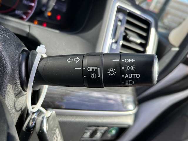 ホンダ オデッセイ アブソルート EX 宮城県 2014(平26)年 6.1万km ホワイトオーキッドパール 登録時走行距離60807ｋｍ/レーダークルーズコントロール/パドルシフト/全方位カメラ/オートライト/両側パワースライドドア/横滑り防止機能/アイドリングストップ/フリップダウンモニター/社外ETC/純正ドライブレコーダー/プッシュスタート/スマートキー/スペアキー１本/ステアリングリモコン/純正ナビ フルセグ/AM/FM・USB・BT・HDMI・CD/DVD/LEDヘッドライト/フォグランプ/電動格納ミラー/純正アルミホイール/純正フロアマット