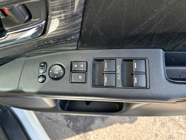 ホンダ オデッセイ アブソルート EX 宮城県 2014(平26)年 6.1万km ホワイトオーキッドパール 登録時走行距離60807ｋｍ/レーダークルーズコントロール/パドルシフト/全方位カメラ/オートライト/両側パワースライドドア/横滑り防止機能/アイドリングストップ/フリップダウンモニター/社外ETC/純正ドライブレコーダー/プッシュスタート/スマートキー/スペアキー１本/ステアリングリモコン/純正ナビ フルセグ/AM/FM・USB・BT・HDMI・CD/DVD/LEDヘッドライト/フォグランプ/電動格納ミラー/純正アルミホイール/純正フロアマット