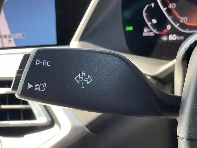 ＢＭＷ Ｘ５ xDrive 35d Mスポーツ 三重県 2019(平31)年 4.8万km サファイアブラックP パノラマサンルーフ　/コニャックシート　/ブルーＭキャリパー　/ライブコックピット　/オートマチックテールゲート　/純正２０インチアルミ　/純正ナビ　/全方位カメラ　/ＥＴＣ　/カープレイ /シートヒーター　/パワーシート
