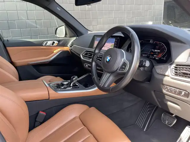 ＢＭＷ Ｘ５ xDrive 35d Mスポーツ 三重県 2019(平31)年 4.8万km サファイアブラックP パノラマサンルーフ　/コニャックシート　/ブルーＭキャリパー　/ライブコックピット　/オートマチックテールゲート　/純正２０インチアルミ　/純正ナビ　/全方位カメラ　/ＥＴＣ　/カープレイ /シートヒーター　/パワーシート