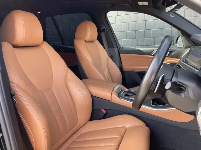 ＢＭＷ Ｘ５ xDrive 35d Mスポーツ 三重県 2019(平31)年 4.8万km サファイアブラックP パノラマサンルーフ　/コニャックシート　/ブルーＭキャリパー　/ライブコックピット　/オートマチックテールゲート　/純正２０インチアルミ　/純正ナビ　/全方位カメラ　/ＥＴＣ　/カープレイ /シートヒーター　/パワーシート