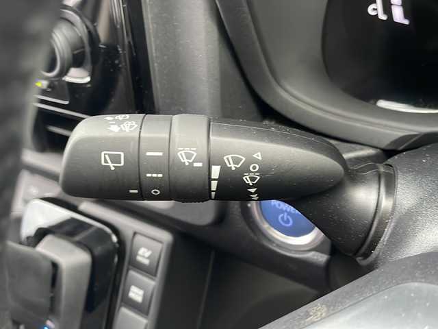 トヨタ シエンタ ハイブリッド Z 山形県 2023(令5)年 3.2万km ブラック Toyota Safety Sense/・プリクラッシュセーフティ/・レーントレーシングアシスト/・レーダークルーズコントロール/・ロードサインアシスト/・発進遅れ告知機能/・プロアクティブドライビングアシスト/・オートマチックハイビーム/ブラインドスポットモニター/純正10.5インチディスプレイオーディオ/BT.USB.MiraCast/バックカメラ/フルセグ/両側パワースライドドア/ETC2.0/LEDヘッドライト/AC100V(1500W)/タイプC急速充電ポート/プッシュスタート/スマートキーｘ２